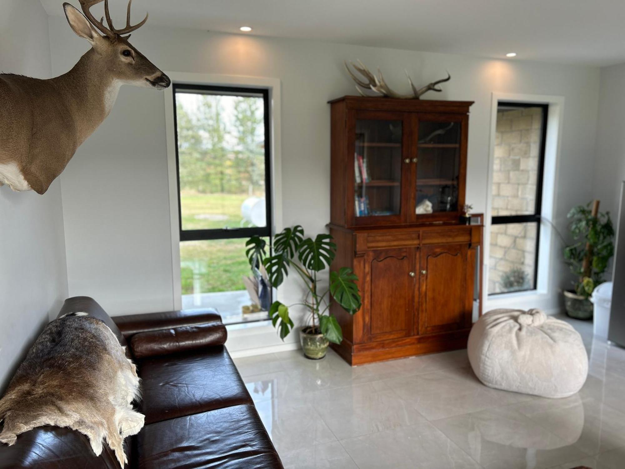 Tarras Serenity Haven - Mountain Views And Calm Exterior photo